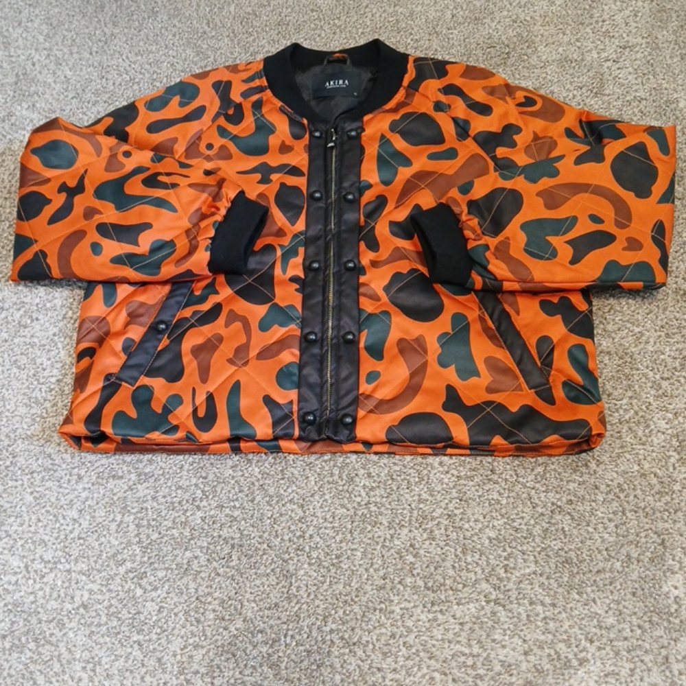 Akira Street Style Full Zip Camo Bomber Jacket Women's Size XL (NWOT)